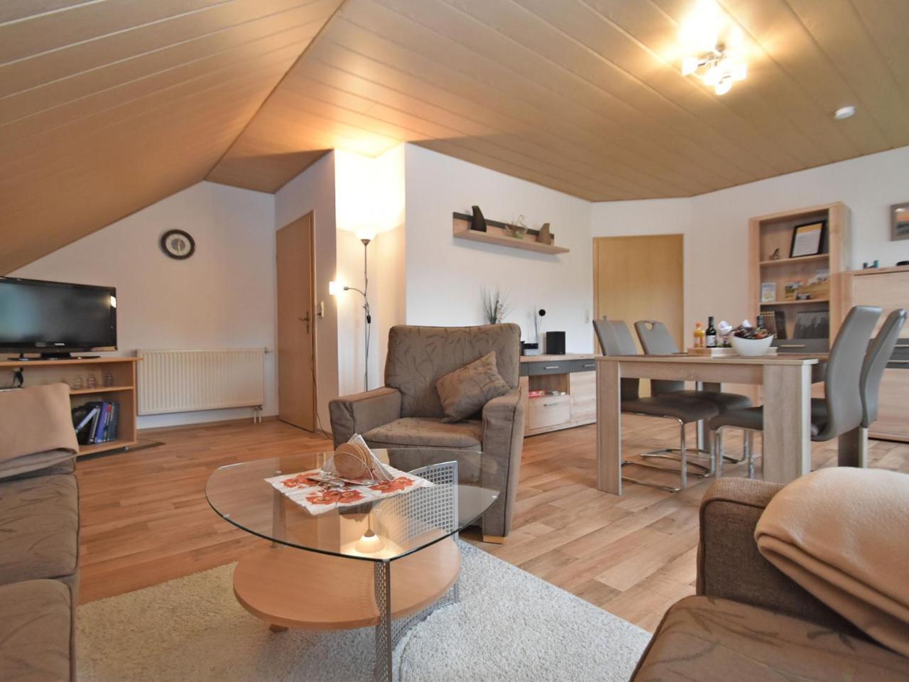 Cozy Apartment In Merlsheim With Garden Nieheim Εξωτερικό φωτογραφία