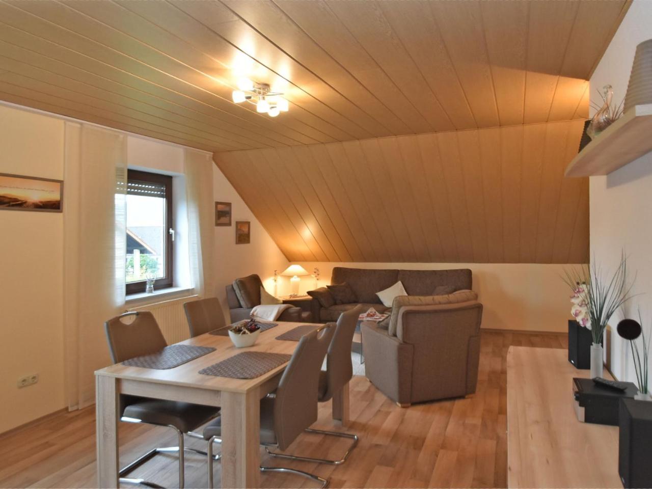 Cozy Apartment In Merlsheim With Garden Nieheim Εξωτερικό φωτογραφία